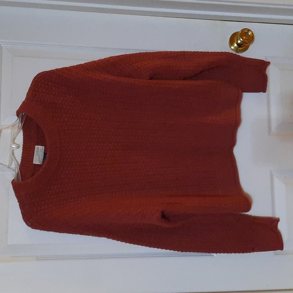 Universal Thread sweater